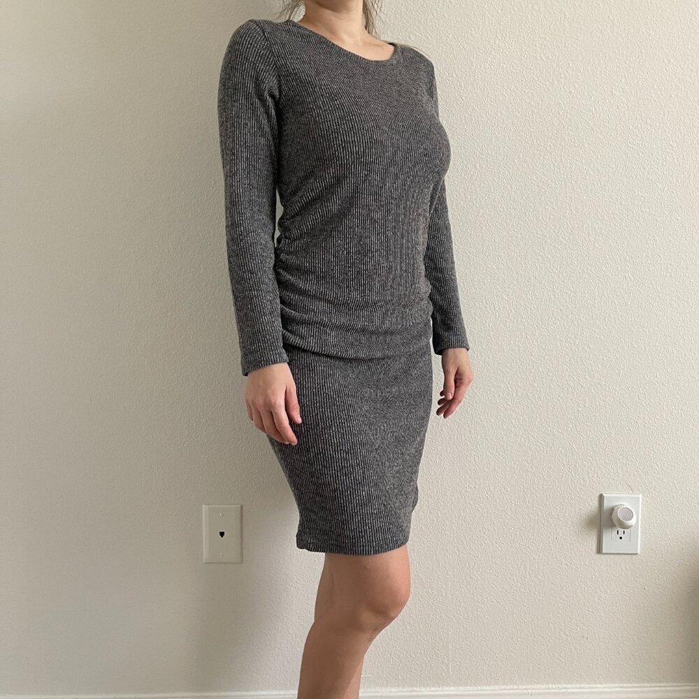Midi maternity sweater dress medium size
